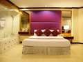 Bella Villa Metro Hotel bed